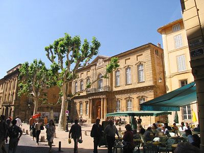 hotel de ville aix en provence